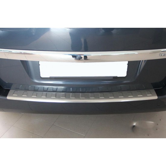 Ornament protectie bara spate/portbagaj Opel Zafira B 2005-2014 MAT