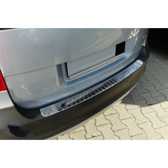 Ornament protectie bara spate/portbagaj crom Skoda Yeti 2009-2013