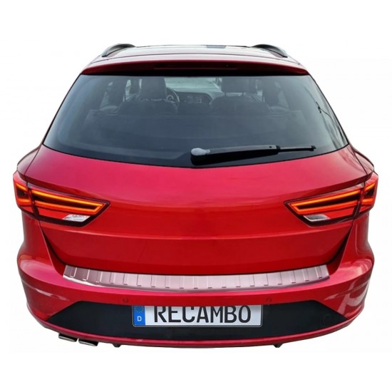 Ornament protectie bara spate/portbagaj Mat Seat Leon ST Combi/Break din 2013-prezent