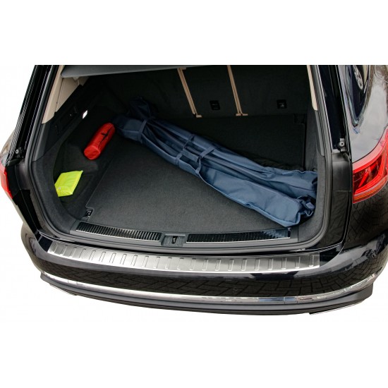 Ornament protectie bara spate/portbagaj mat VW Touareg 3, III din 2018