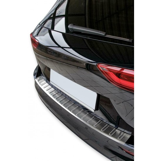 Ornament protectie bara spate/portbagaj mat VW Golf 8 Break din 2020