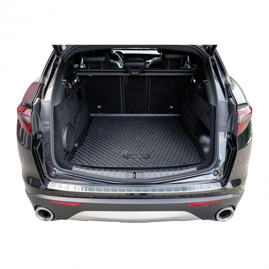 Ornament protectie portbagaj/bara spate mat pentru Alfa Romeo Stelvio din 2017