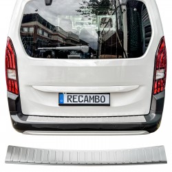 Ornament protectie portbagaj/bara spate mat pentru  Peugeot Rifter din 2018