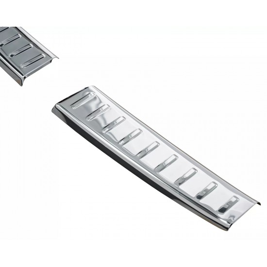 Ornament protectie interior portbagaj crom pentru Mercedes EQB din 2021
