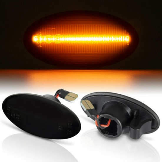 Set de 2 Lampi semnalizare laterala/aripi LED fumurii pentru Suzuki Grand Vitara II, SX4, Vitara 3,III, Ignis 3,III, Jimny, Splash, Swift, Celerio, Alto, Fiat Sedici, Opel Agila B