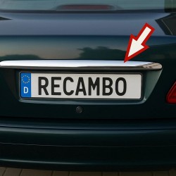 Ornament placuta numar cromat/ornament deasupra la numar cromat pentru Mercedes E-Class Berlina W210 din 1995-2002