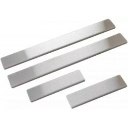 Set de 4 ornamente praguri usi Mate pentru Dacia Duster I din 2010-2017