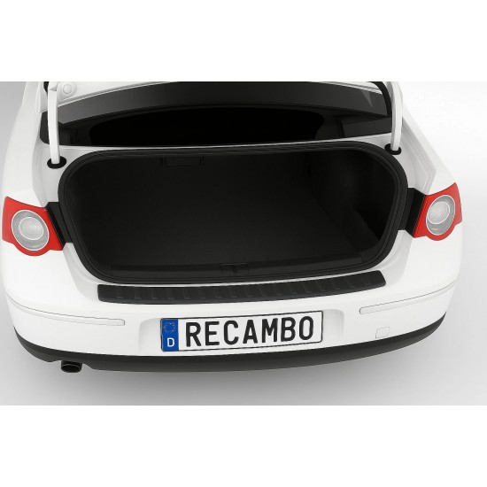 Ornament protectie portbagaj/bara spate neagra din ABS pentru VW Passat B6 Berlina din 2005-2010
